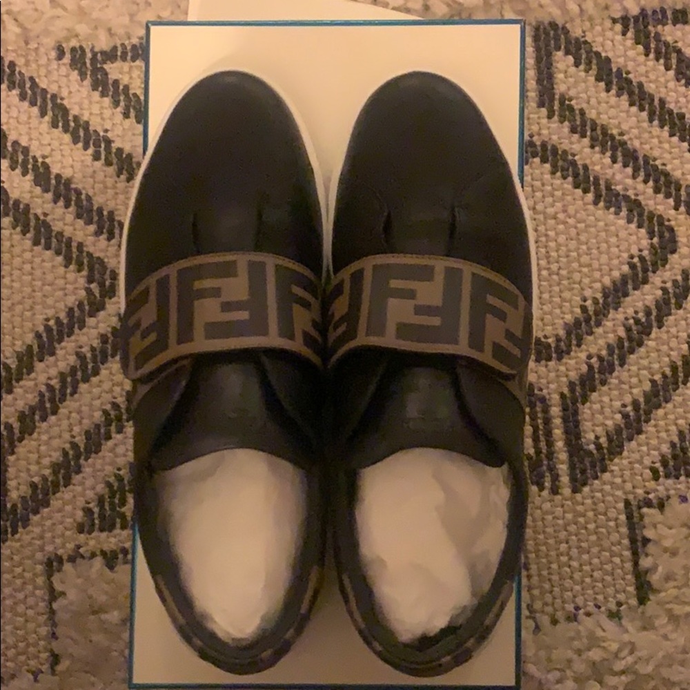 Fendi sneakers size 38